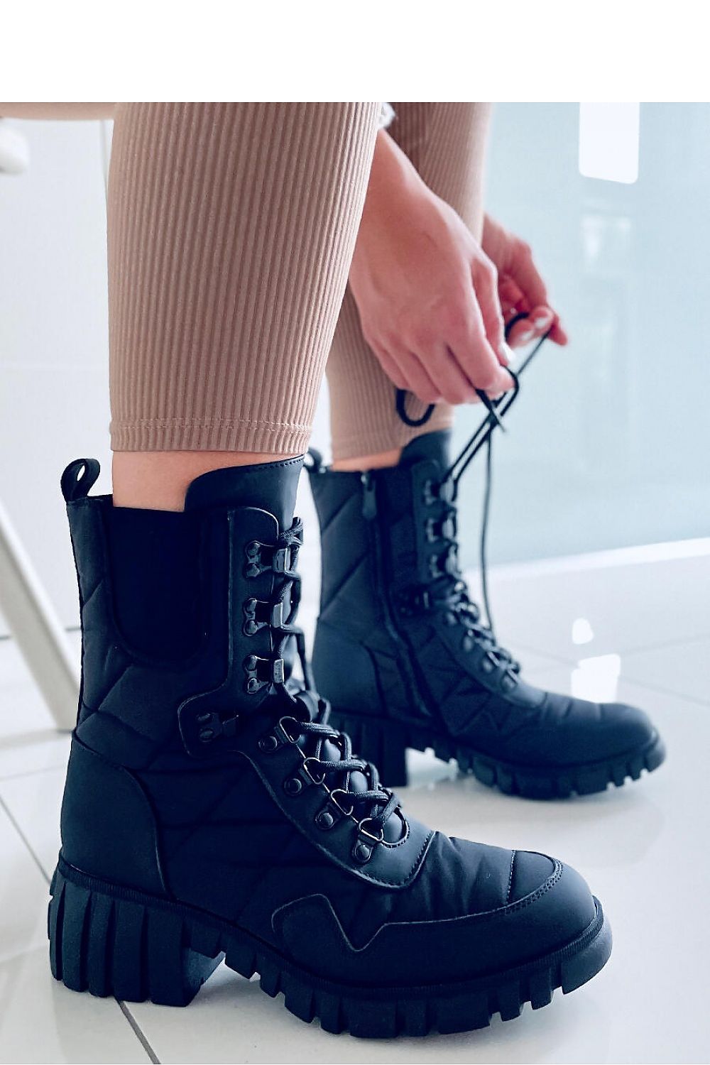 Heel boots model 171604