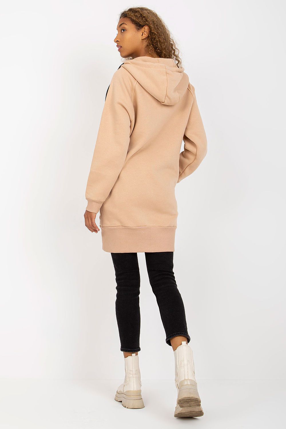 Sweatshirt model 172514