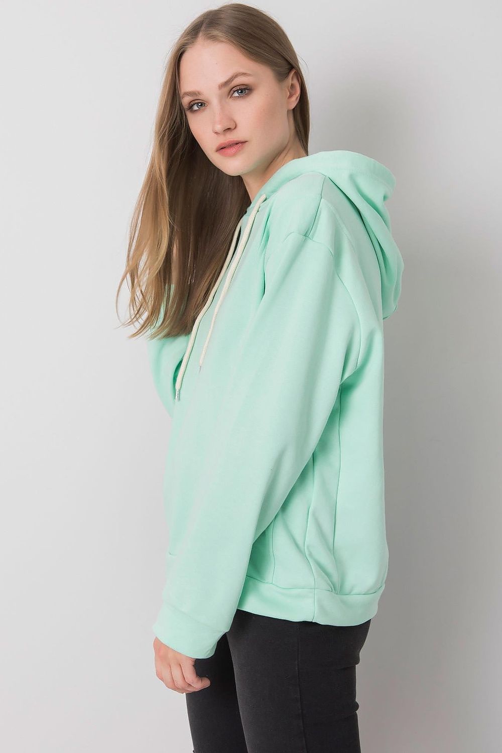 Sweatshirt model 172645