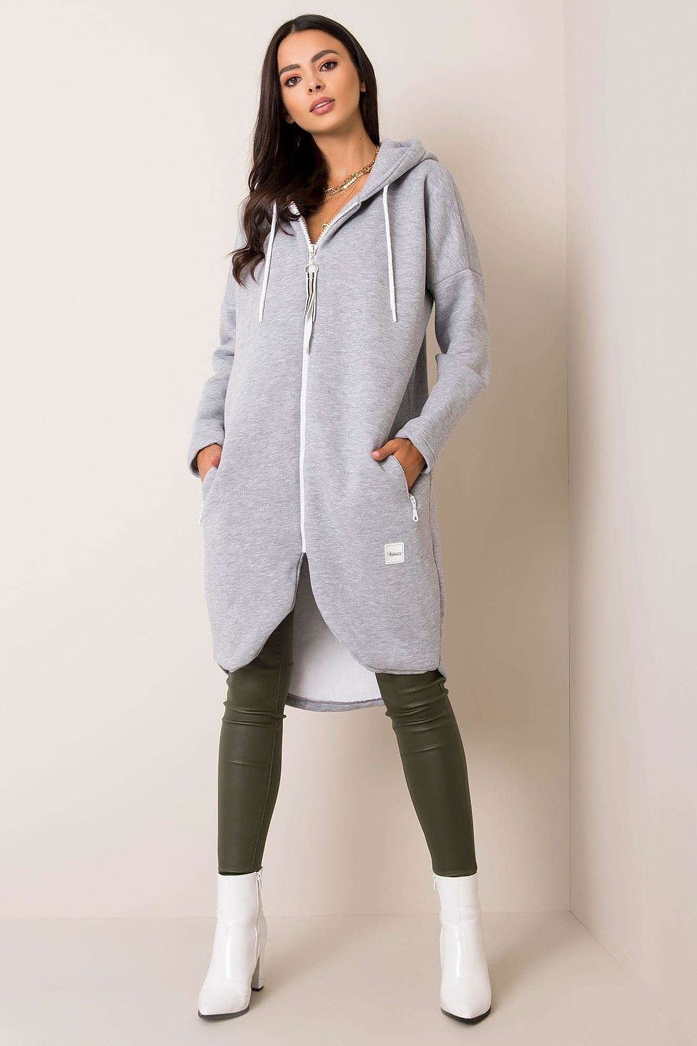 Sweatshirt model 174824