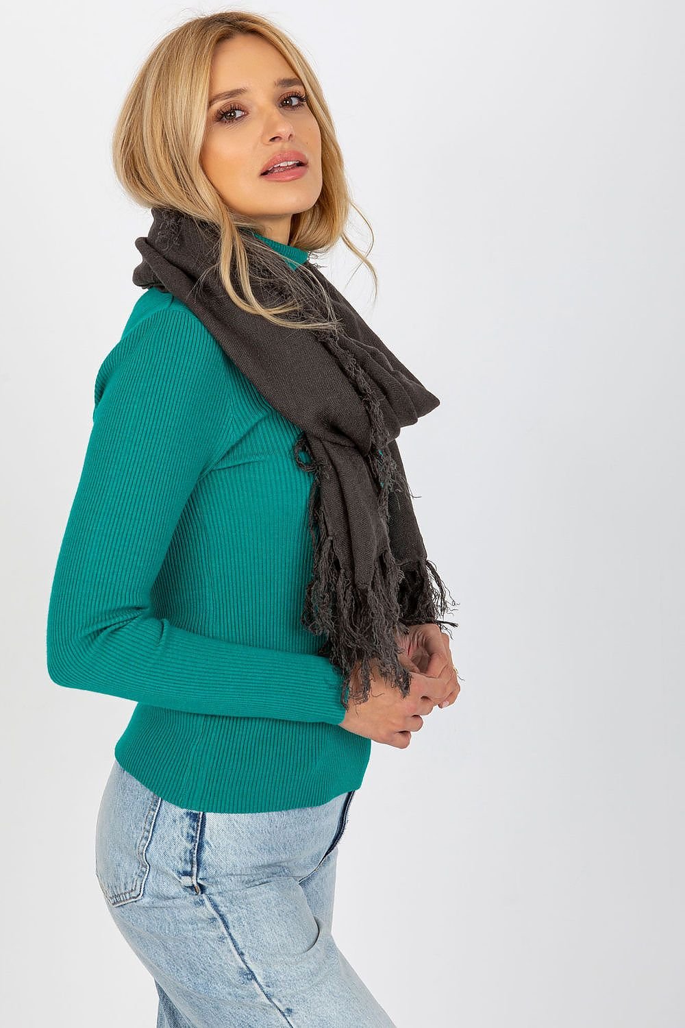 Shawl model 174881