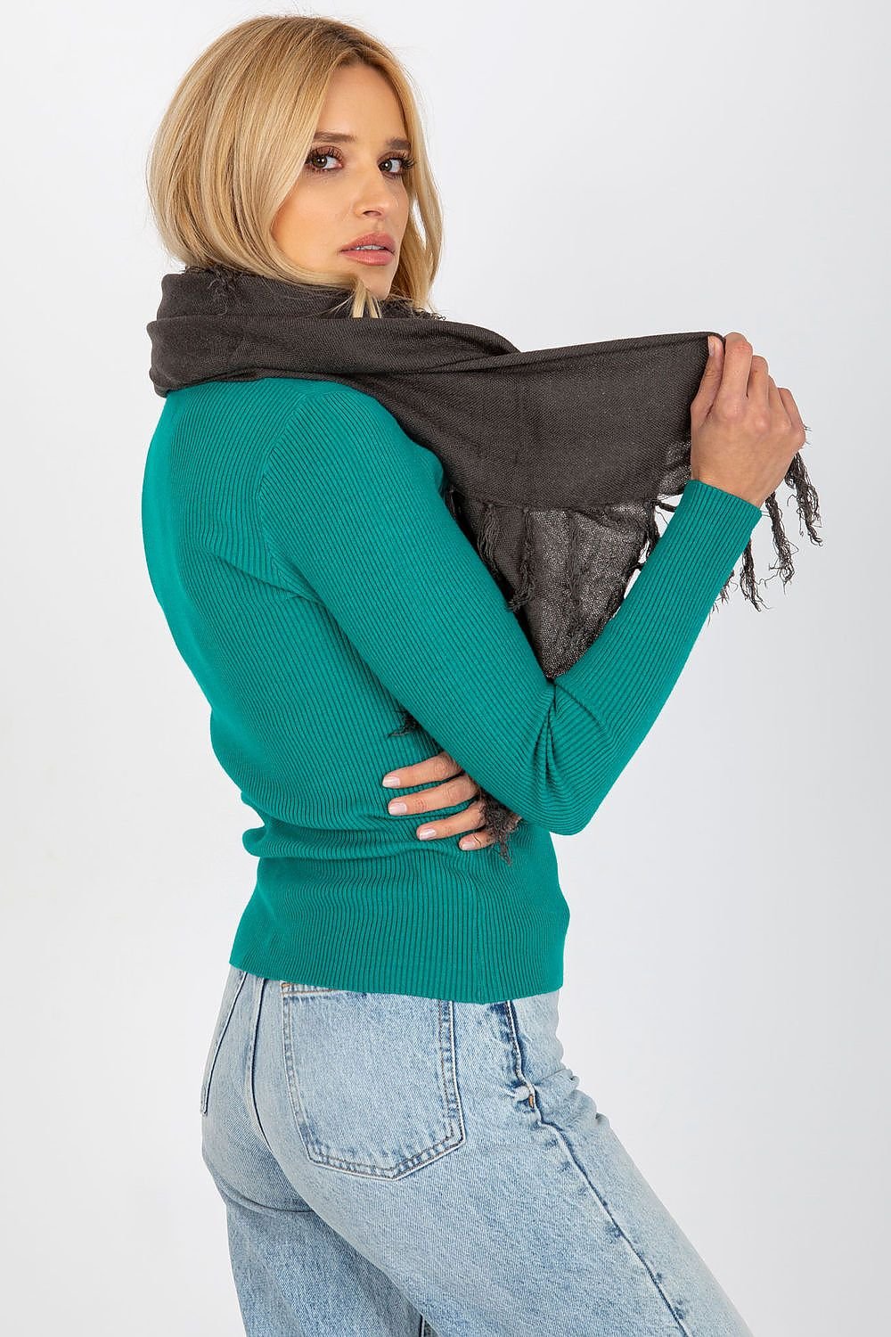 Shawl model 174881