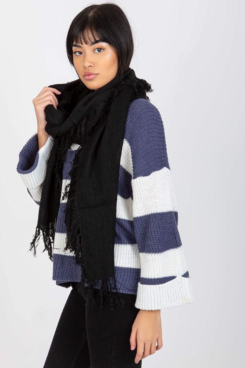 Shawl model 174883