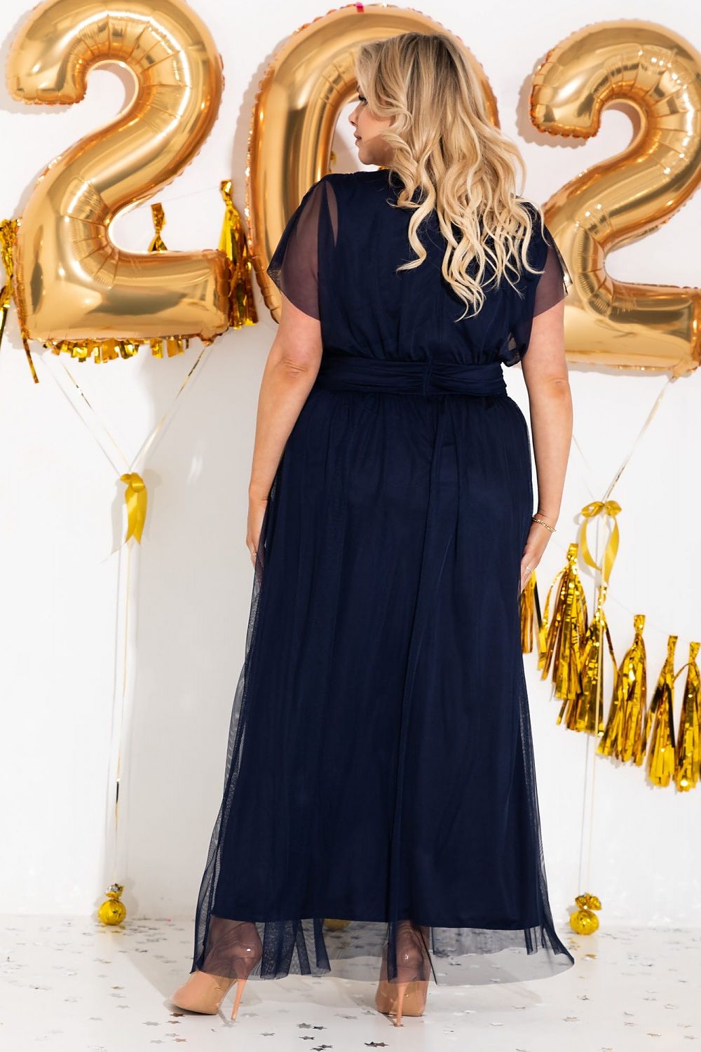 Plus size dress model 175250