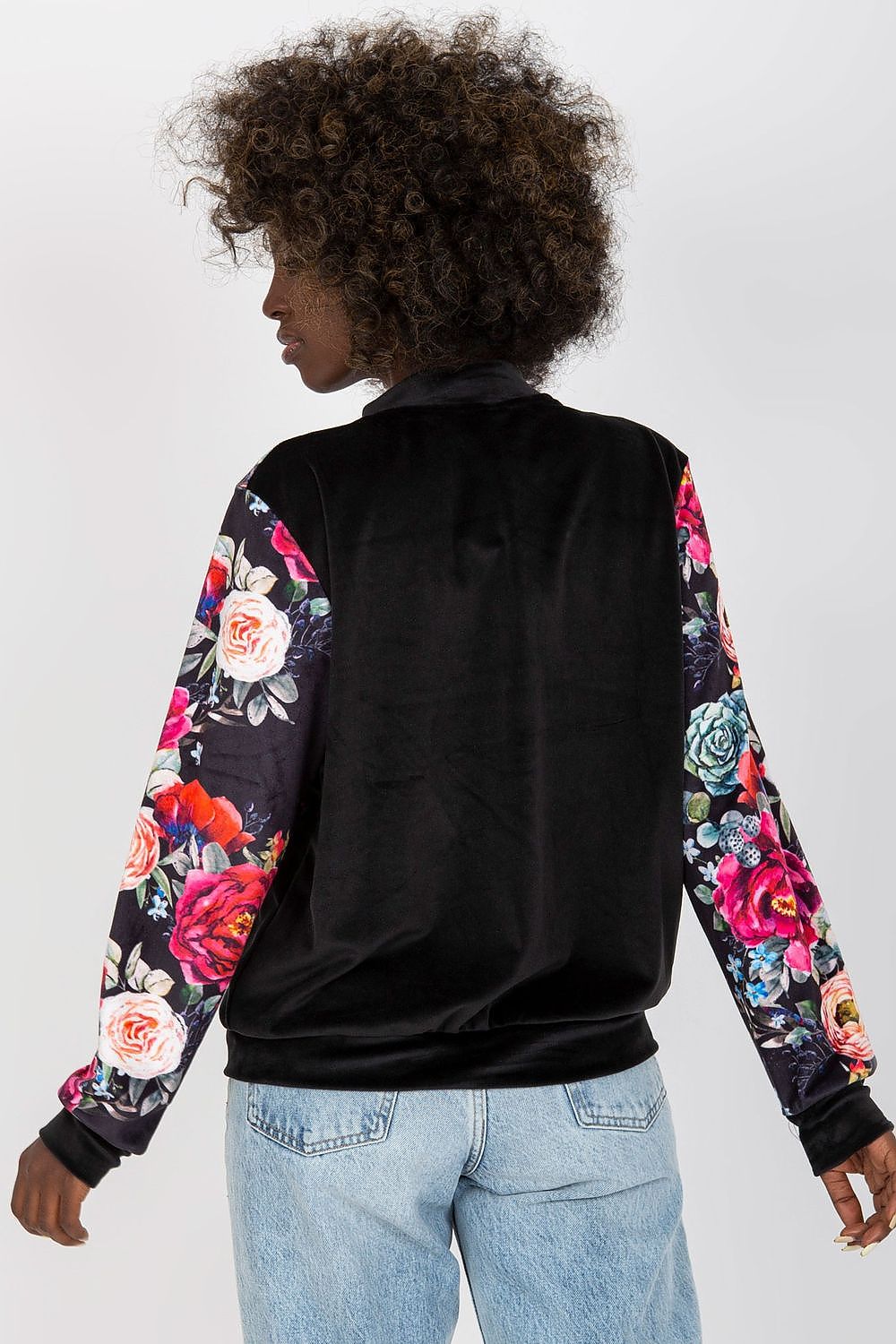Sweatshirt model 175423