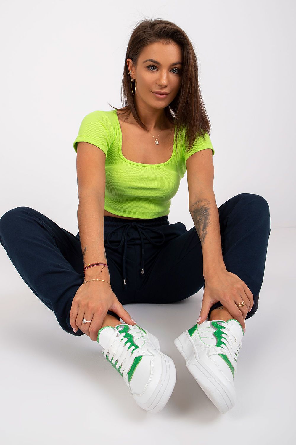 T-shirt model 178103