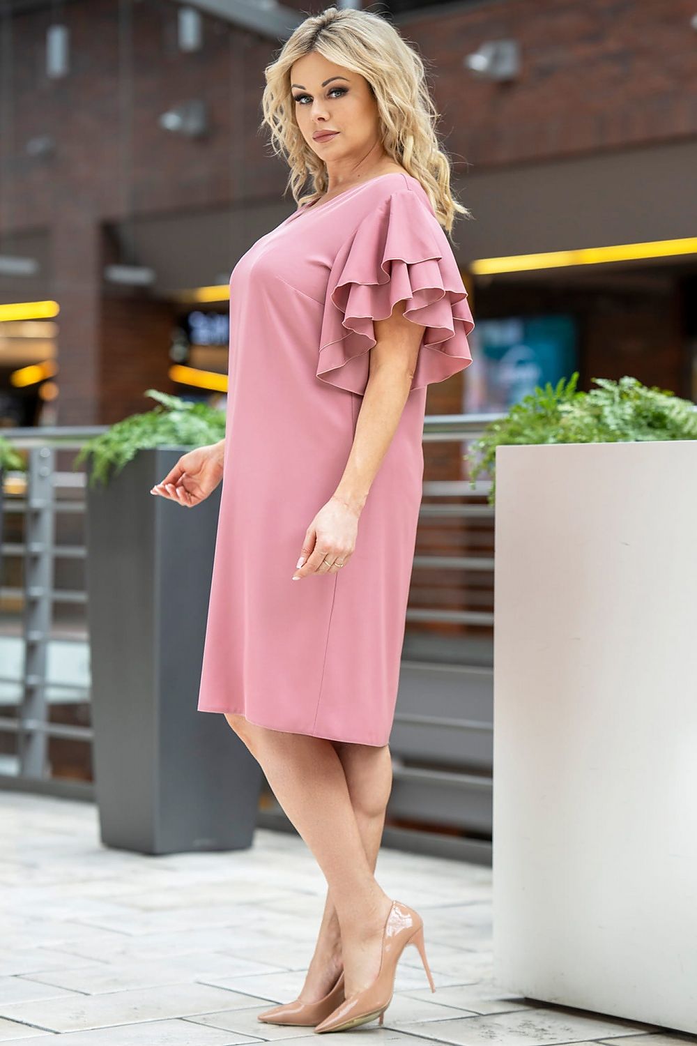 Plus size dress model 178521