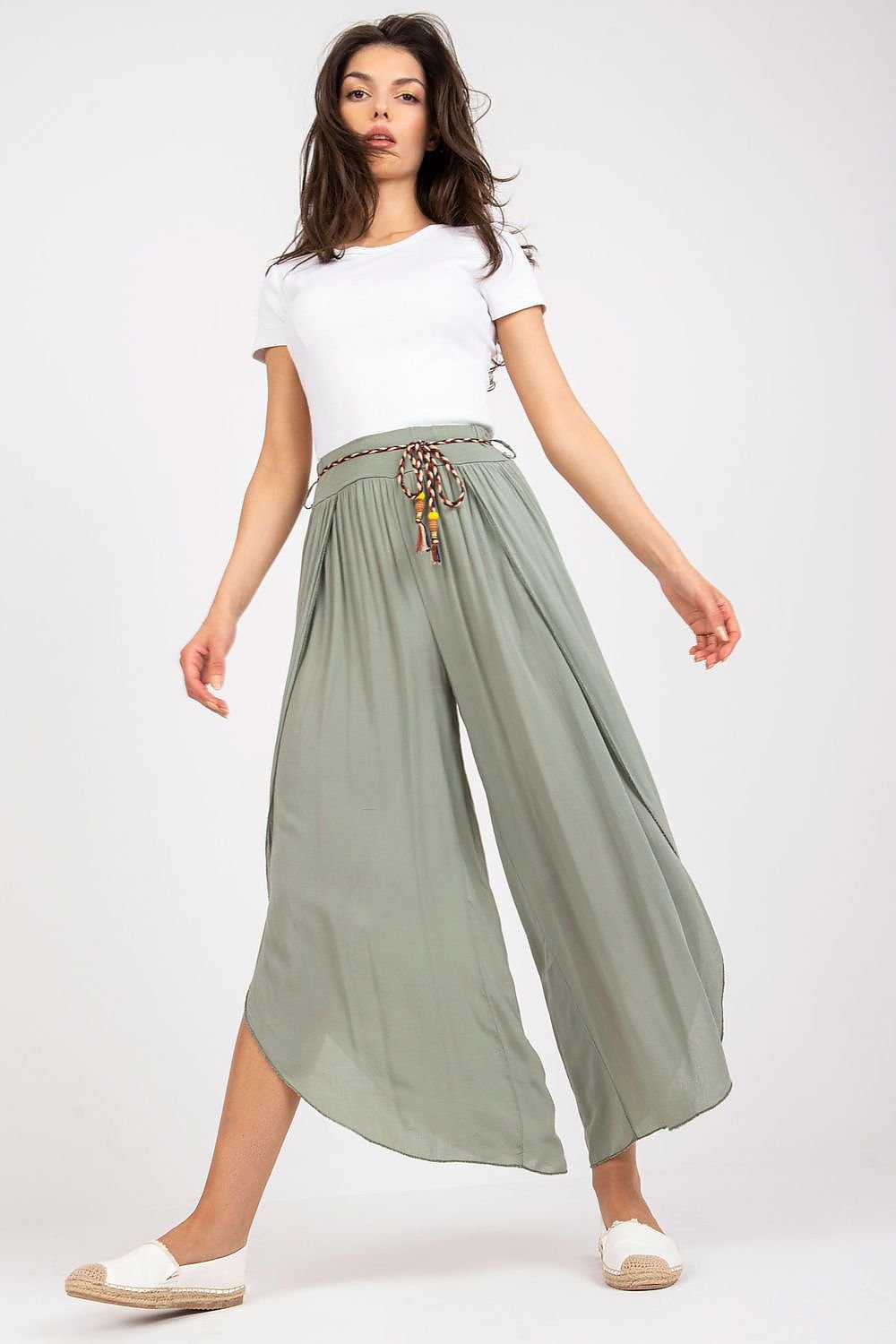 Women trousers model 179025