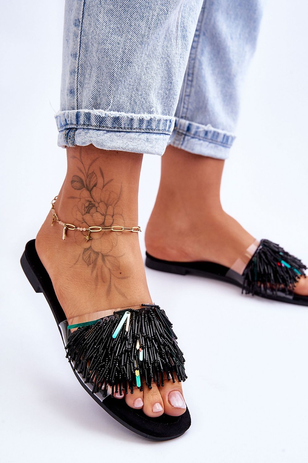 Flip-flops model 180689