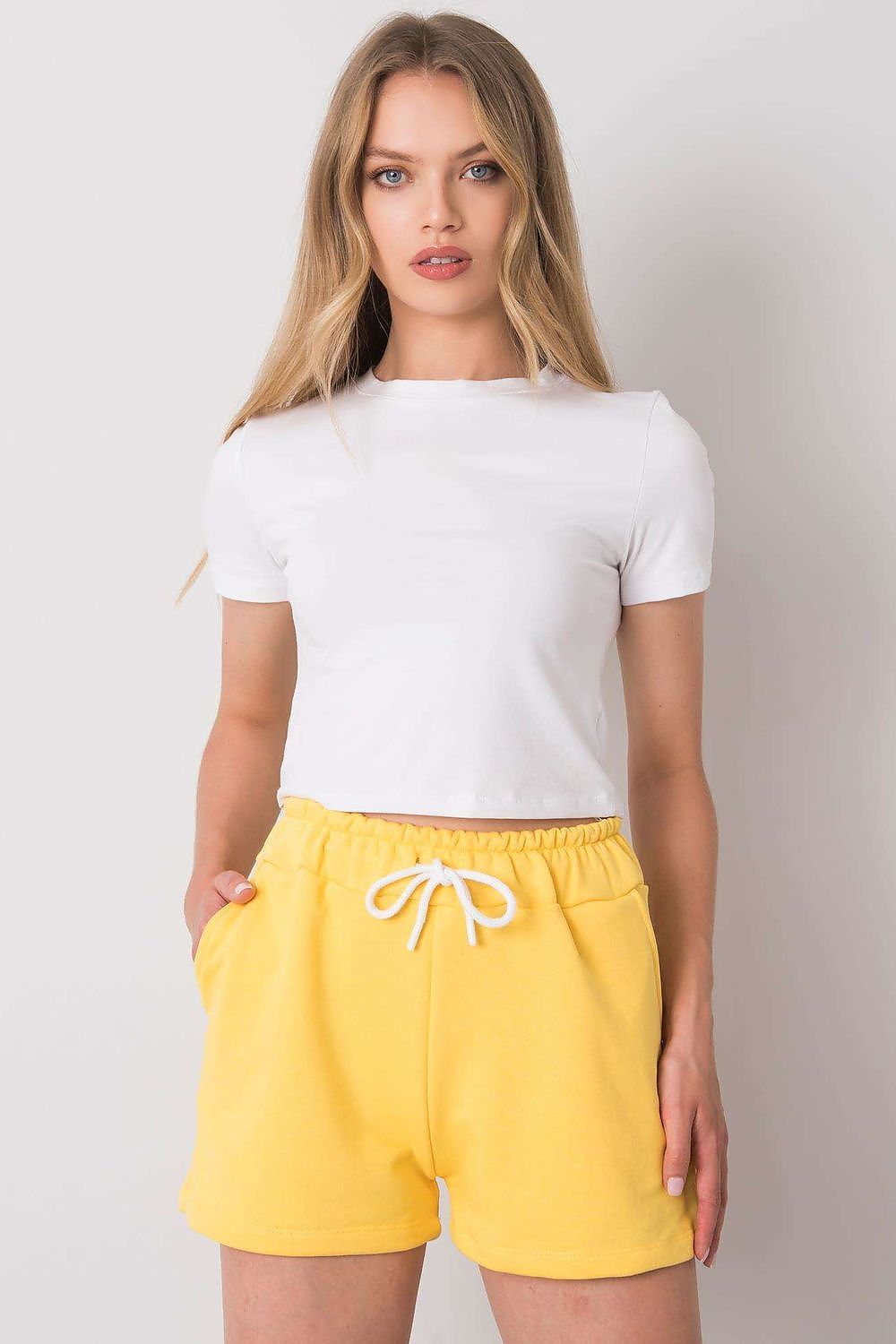 Shorts model 180901