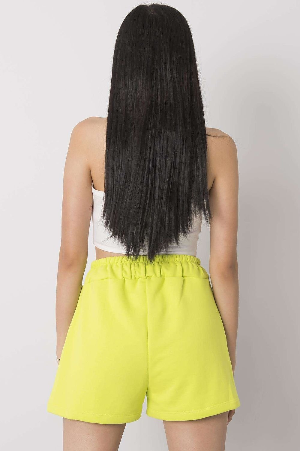 Shorts model 180905