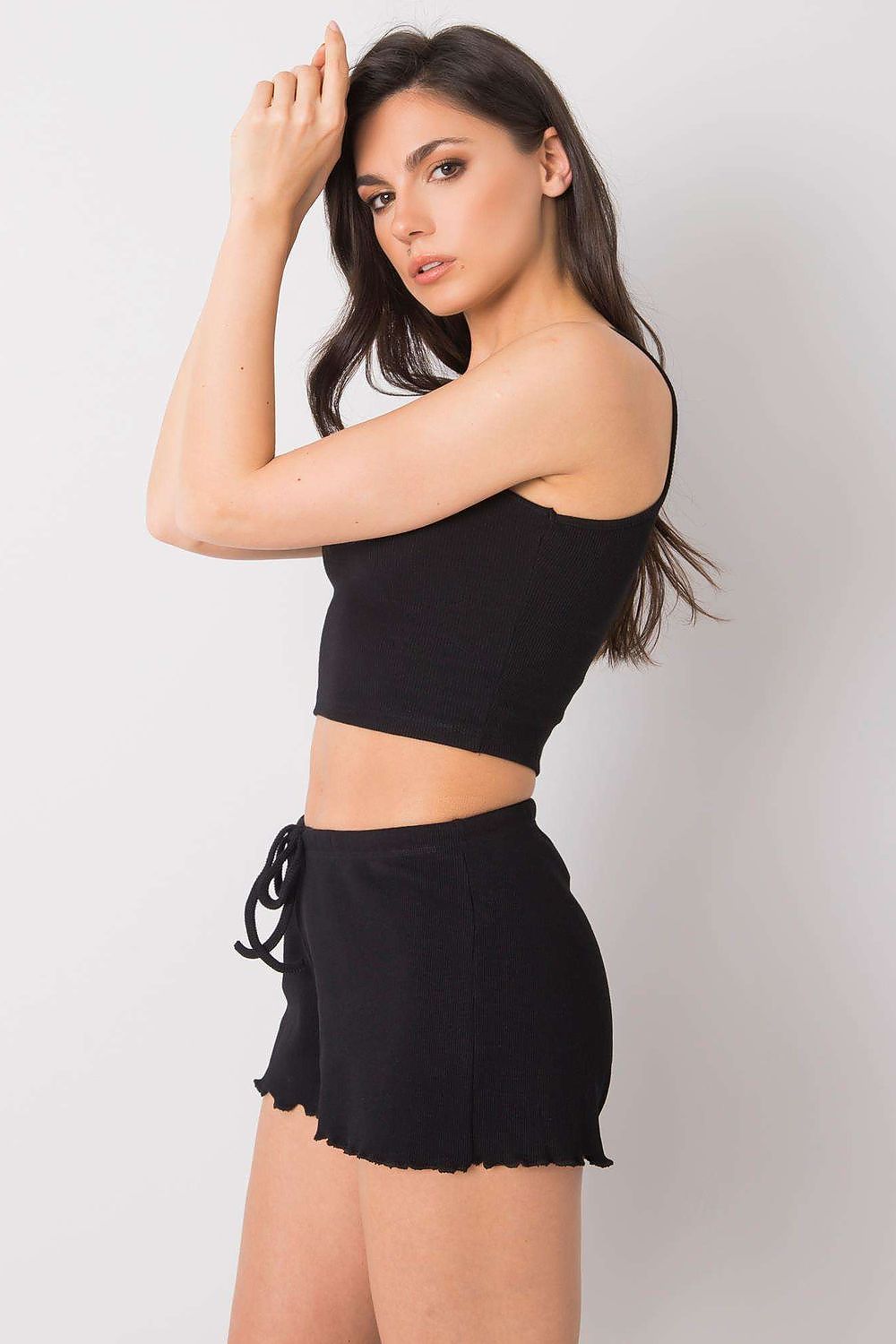 Shorts model 180910