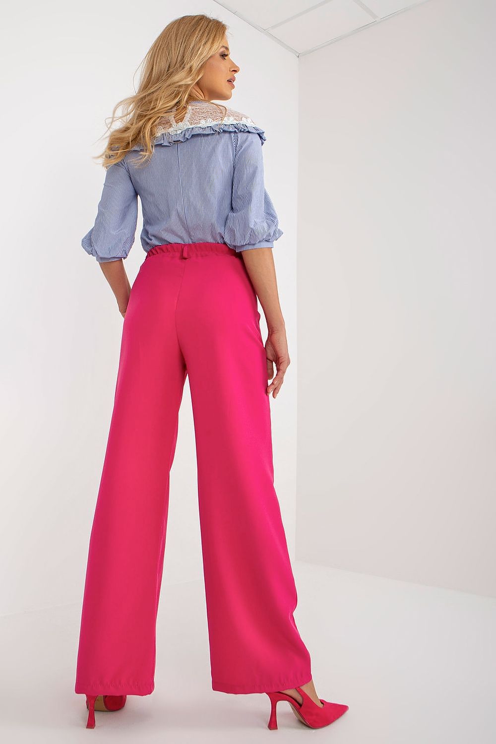 Women trousers model 181350