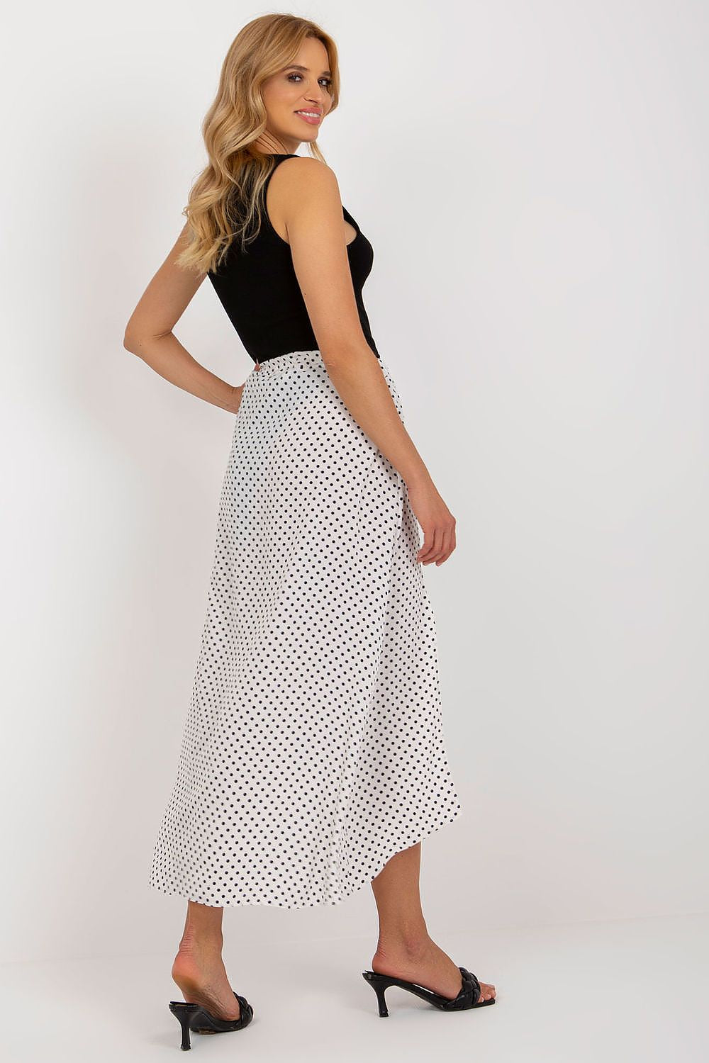 Long skirt model 181361
