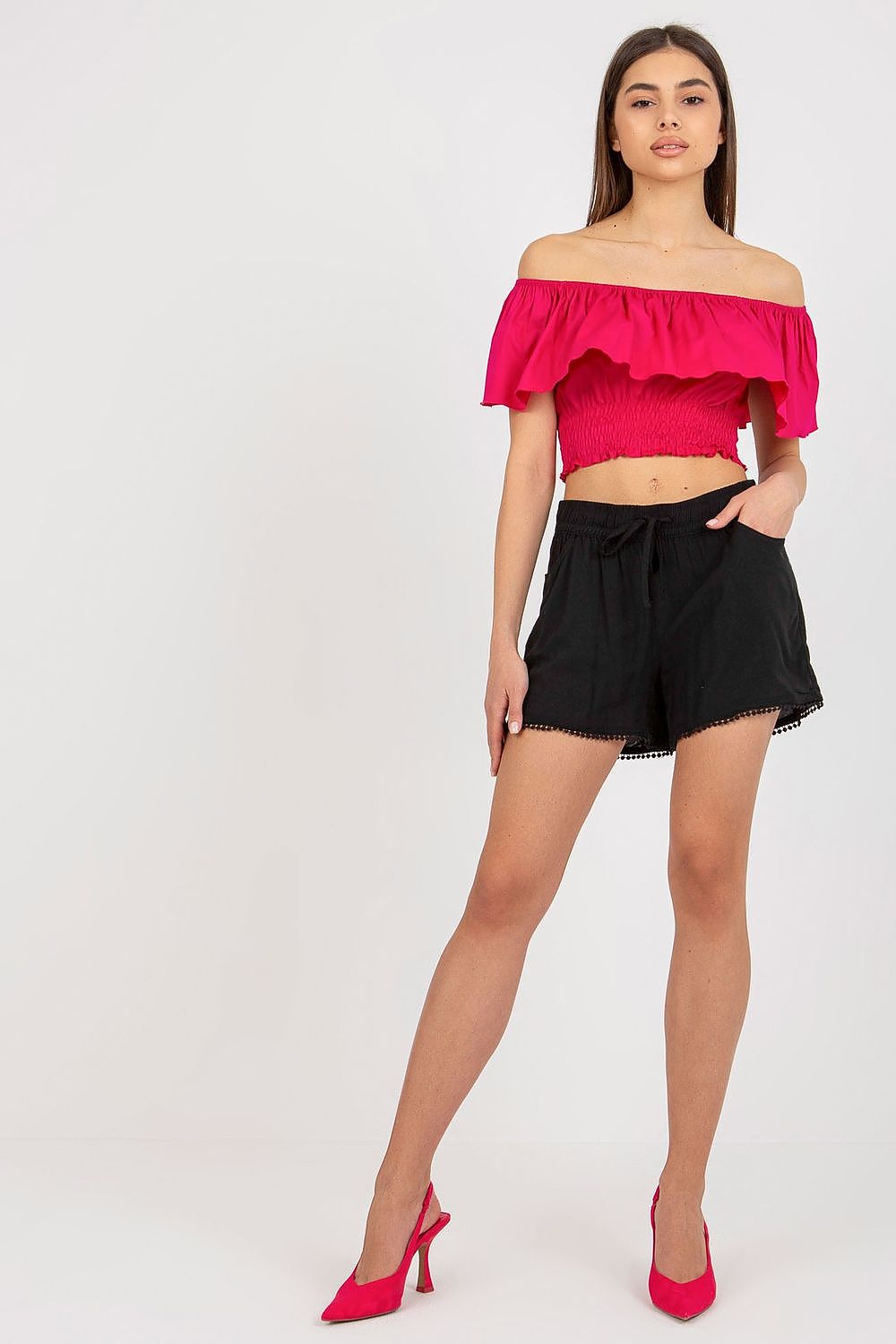 Shorts model 182445