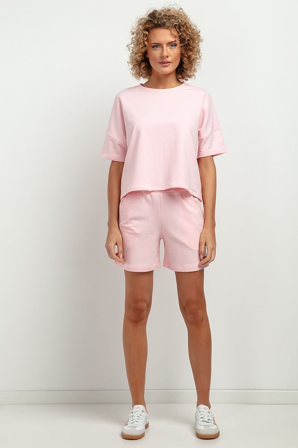 Shorts model 183183