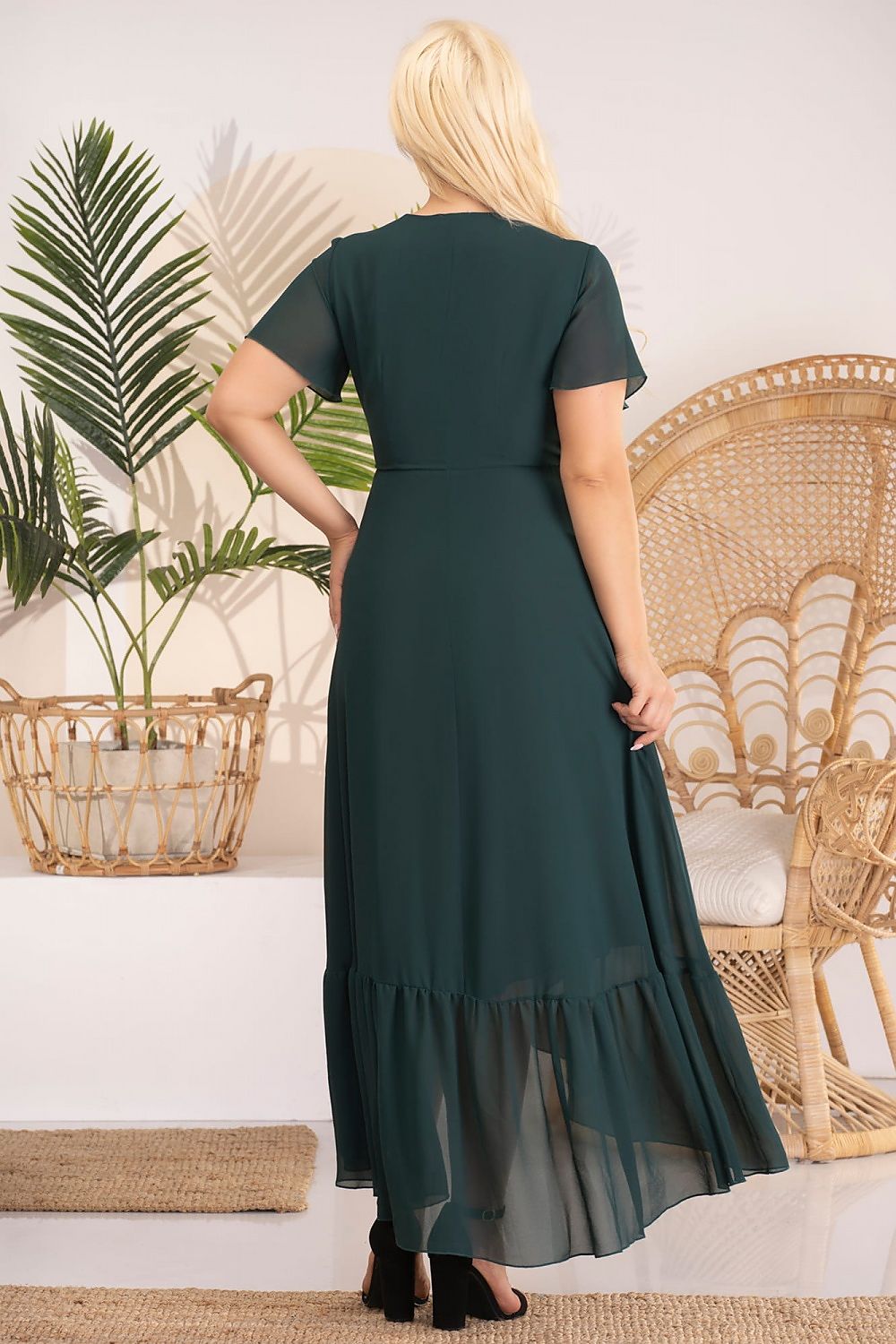 Plus size dress model 183280