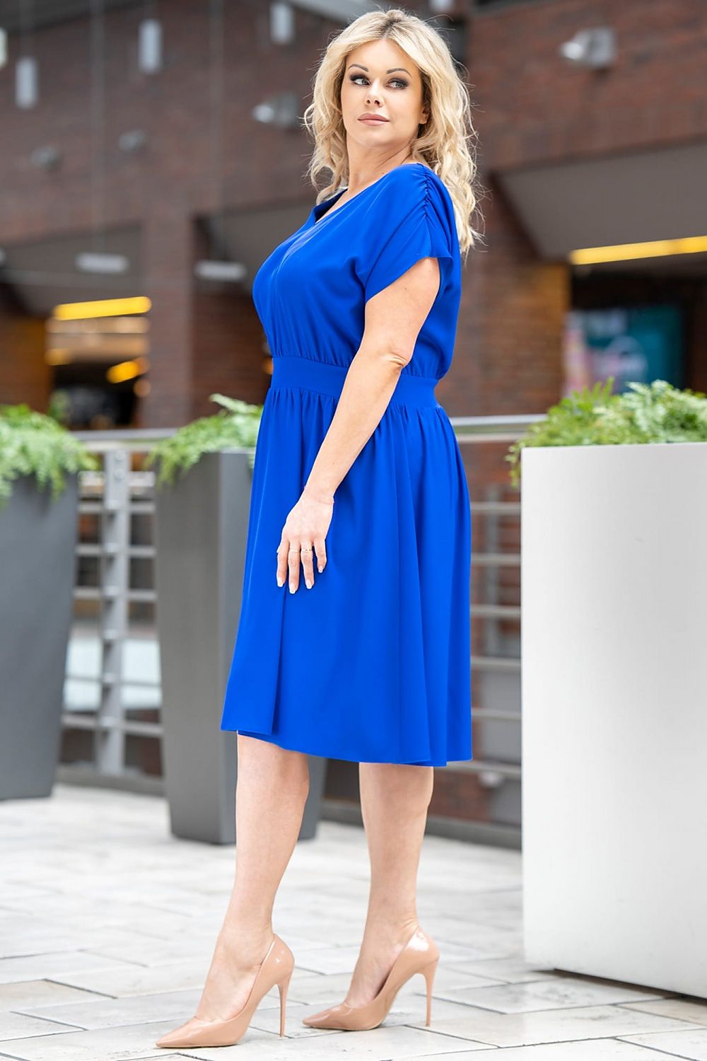 Plus size dress model 183385