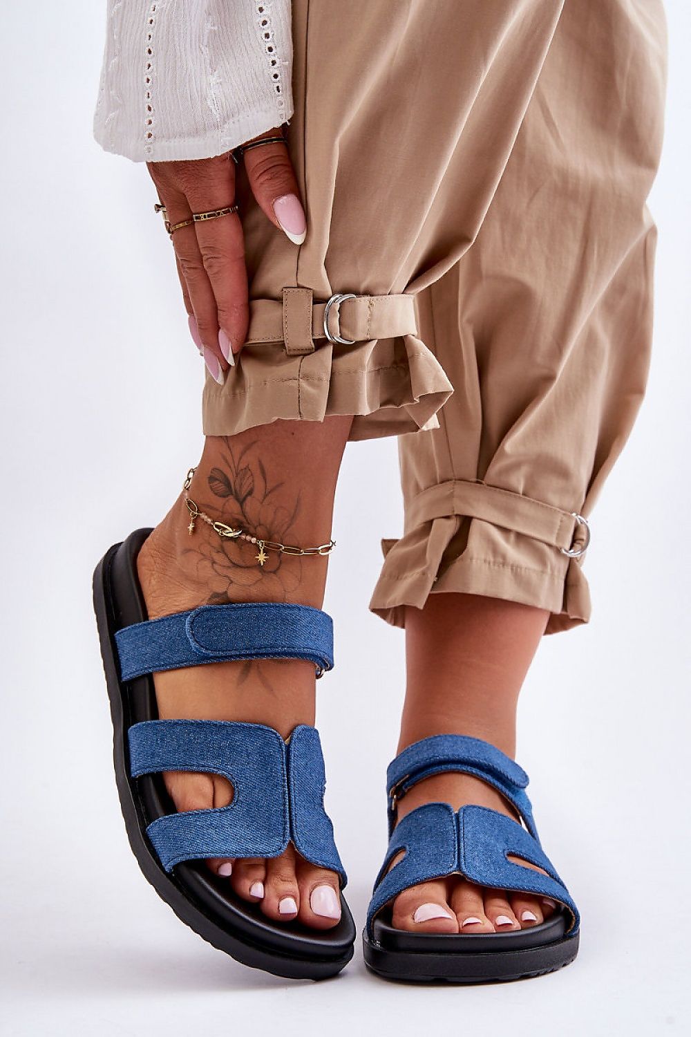 Flip-flops model 183449