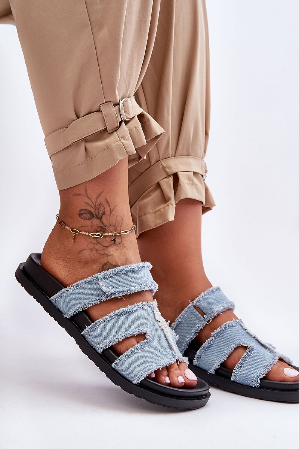 Flip-flops model 183452