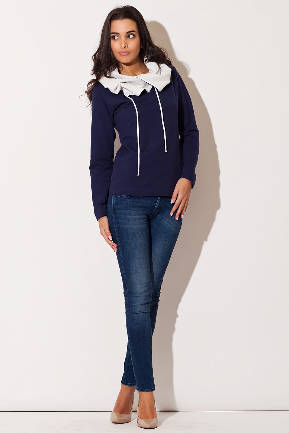 Sweatshirt model 44037