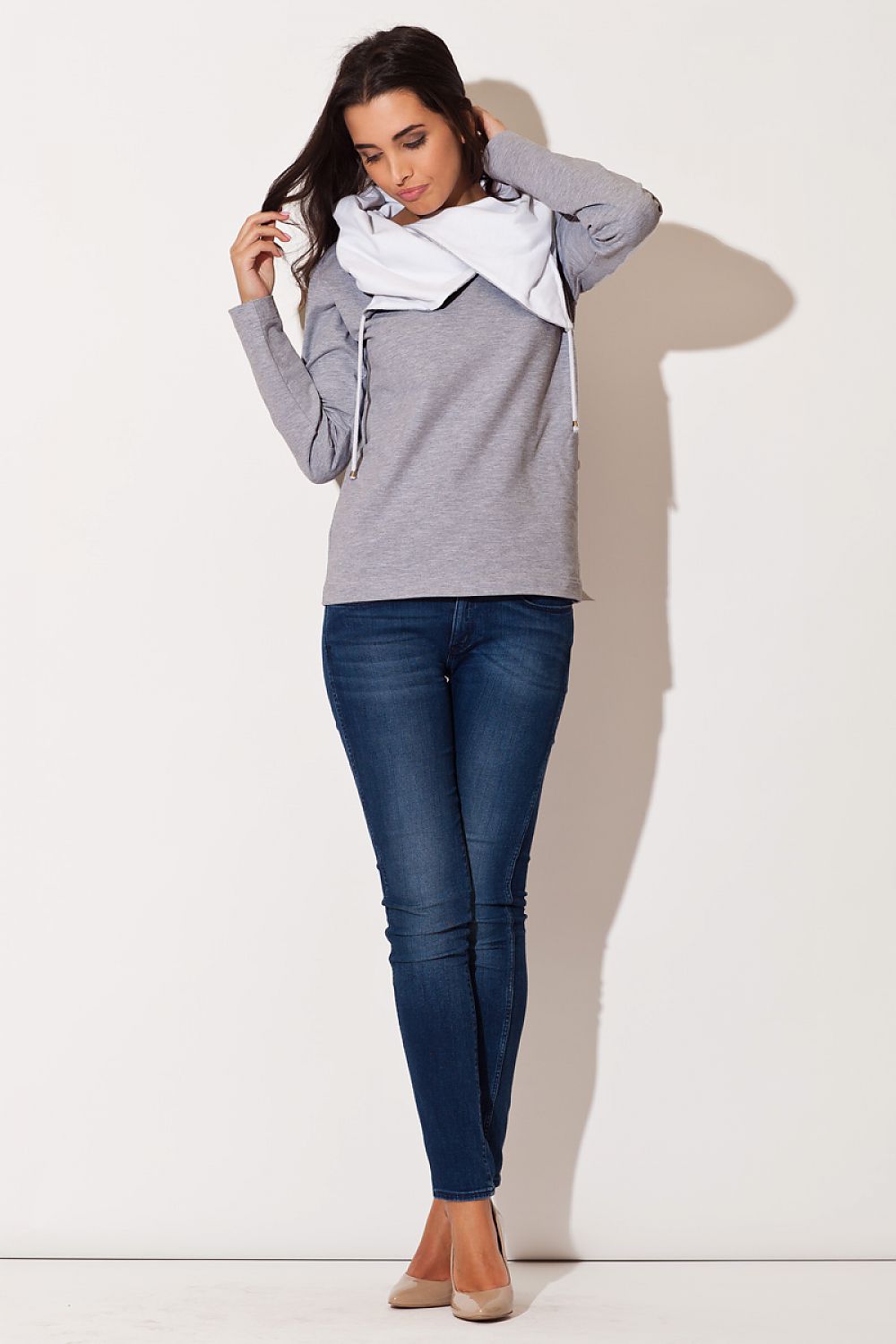 Sweatshirt model 44038