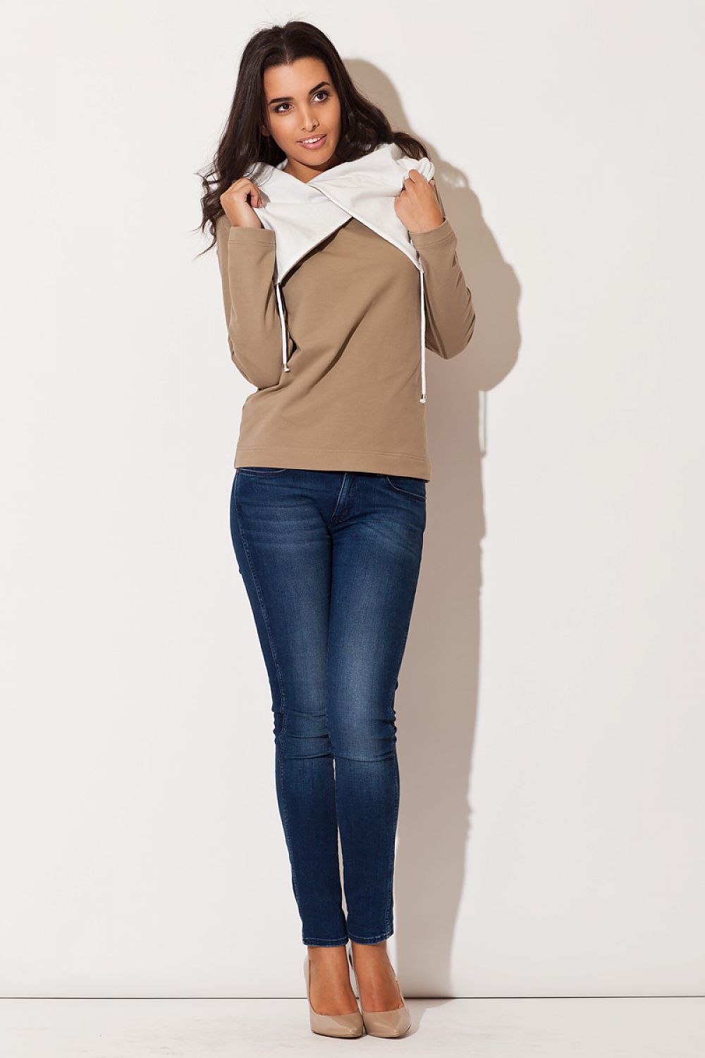 Sweatshirt model 44039