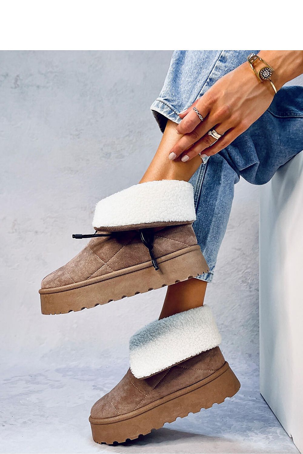 Snow boots model 184527