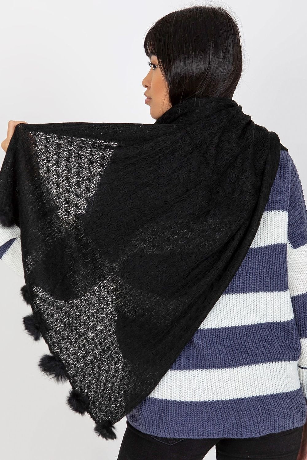 Shawl model 185907
