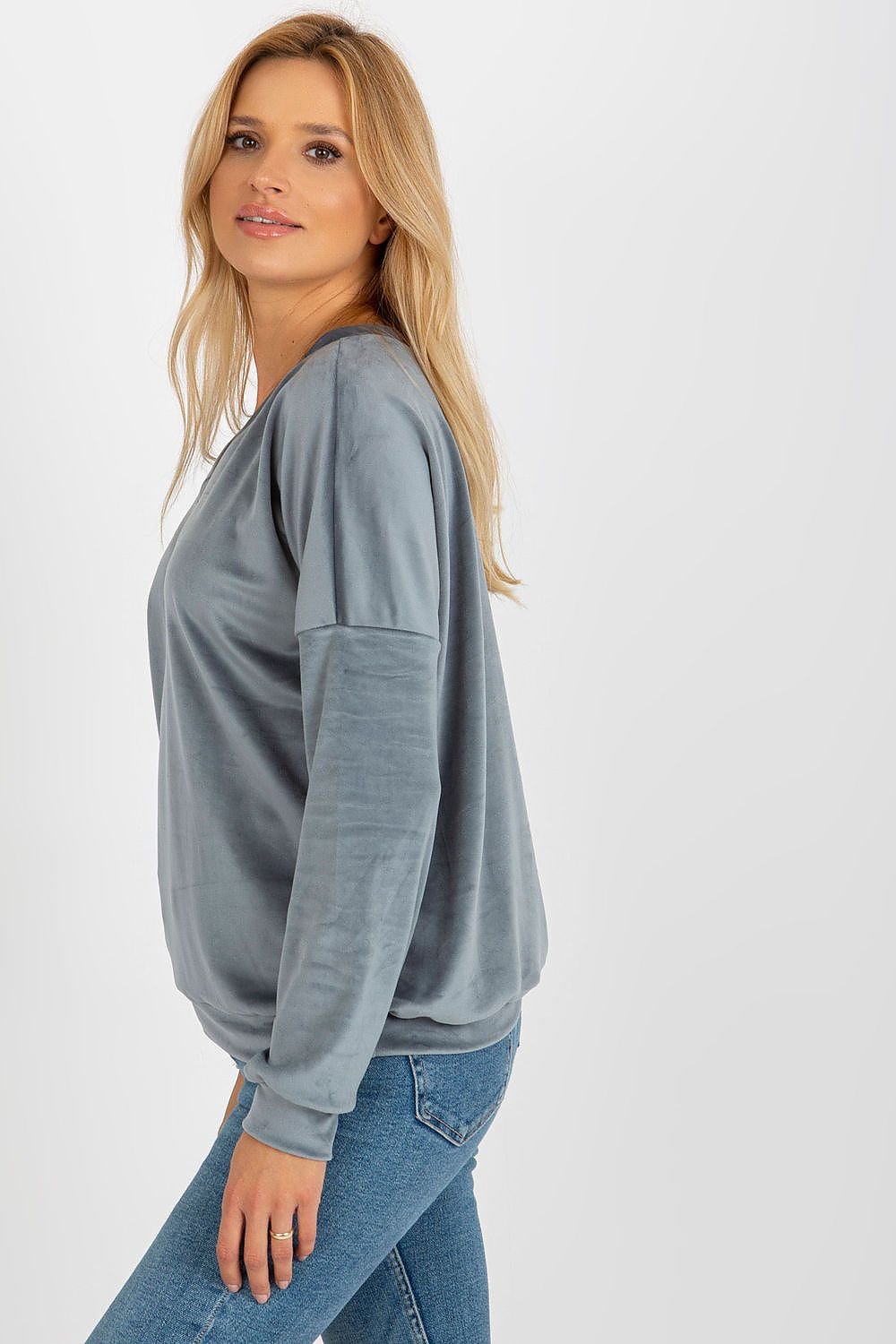 Sweatshirt model 185953