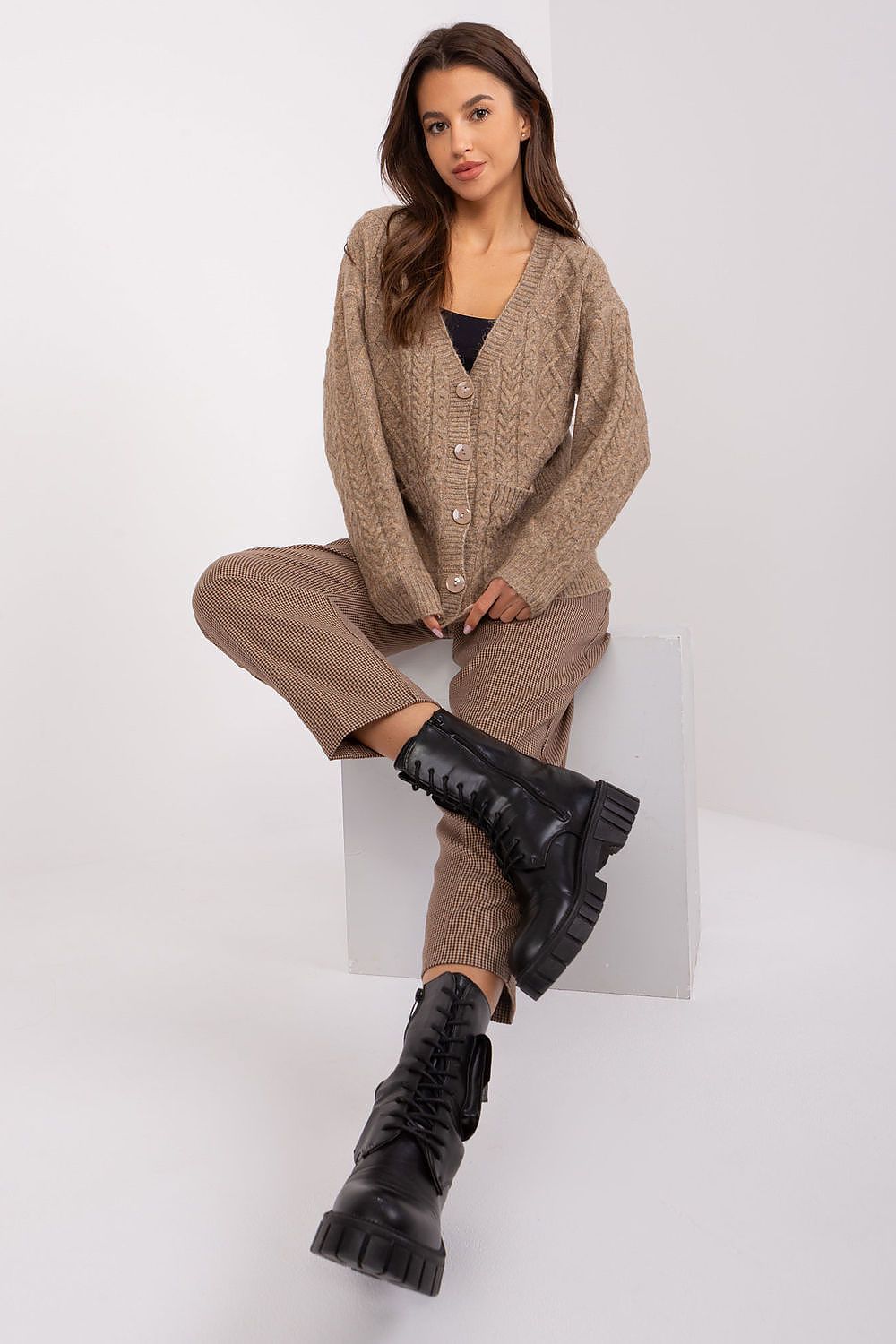 Cardigan model 186752