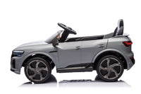 Audi S Q8, 12 volt elektrische kinderauto met rubberen banden, leder zitje en meer