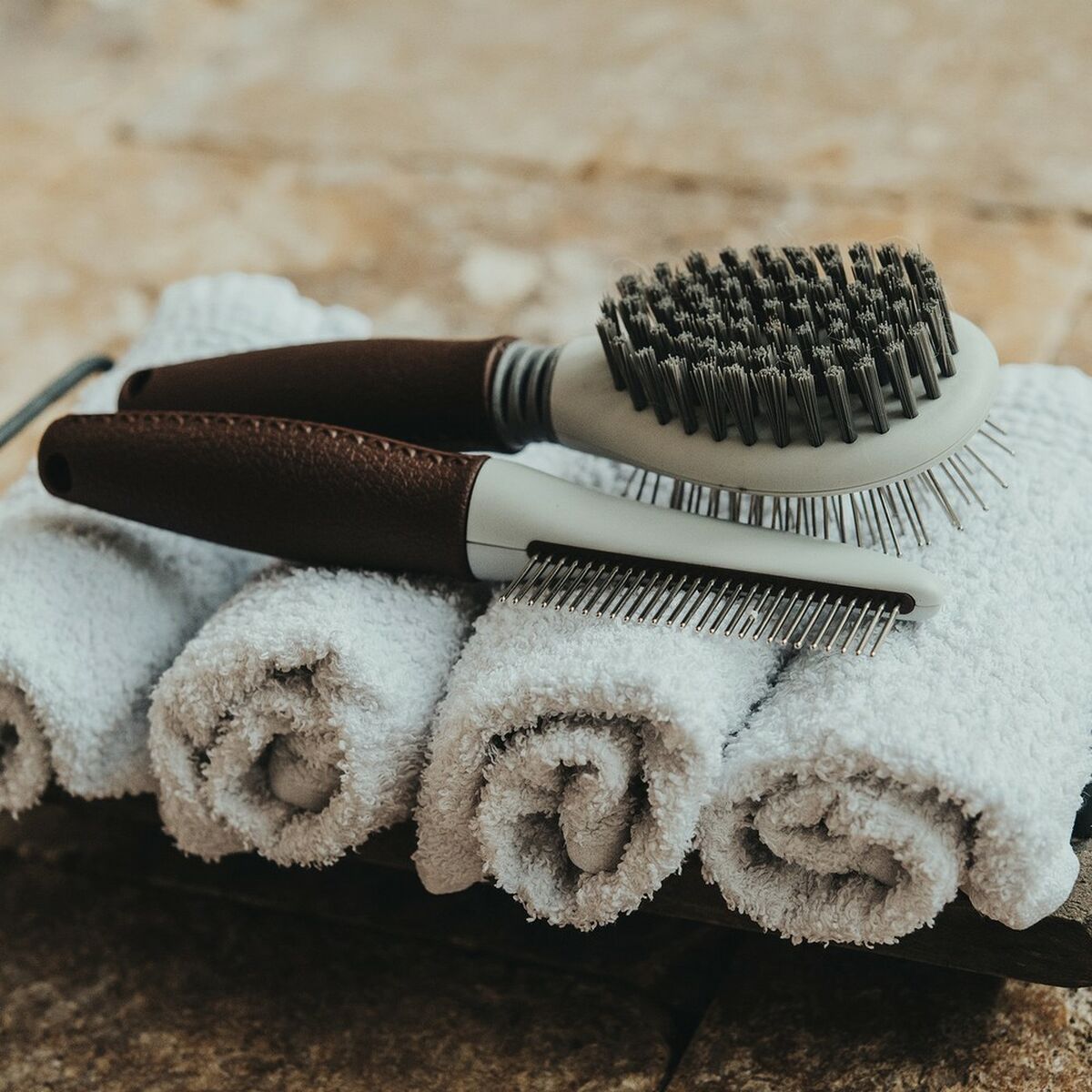 V10H2204ACC782144B96FE6142937EDC7DA4R7431111P2