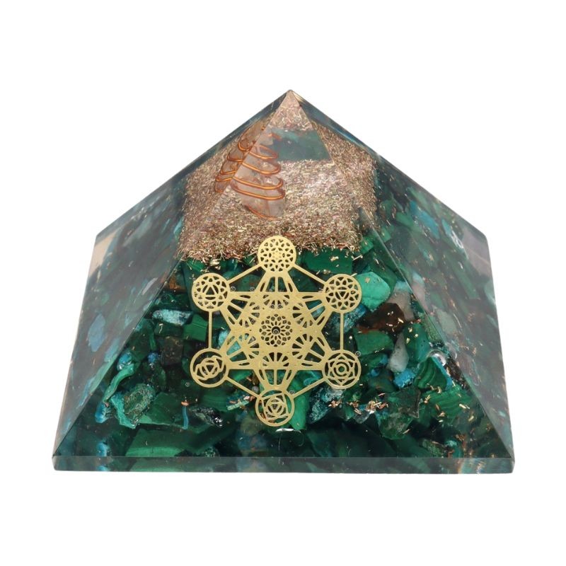 Pirâmide de Orgonite de Malaquita com o Cubo de Metatron