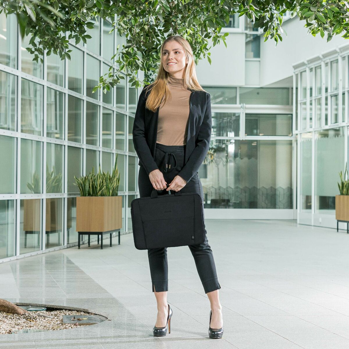 V8HE012571D849EFB8E94B969B4CB6156F5R4055466P10