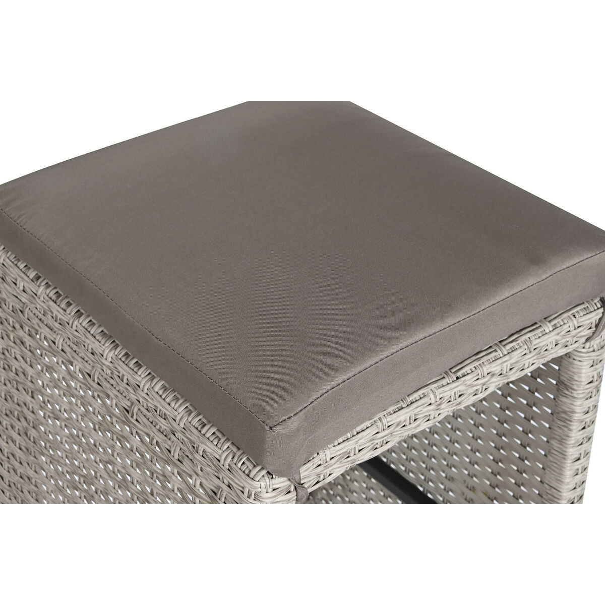 V7H31BADBFF591F6A971B694FA4F1D4FB2CR3608222P3