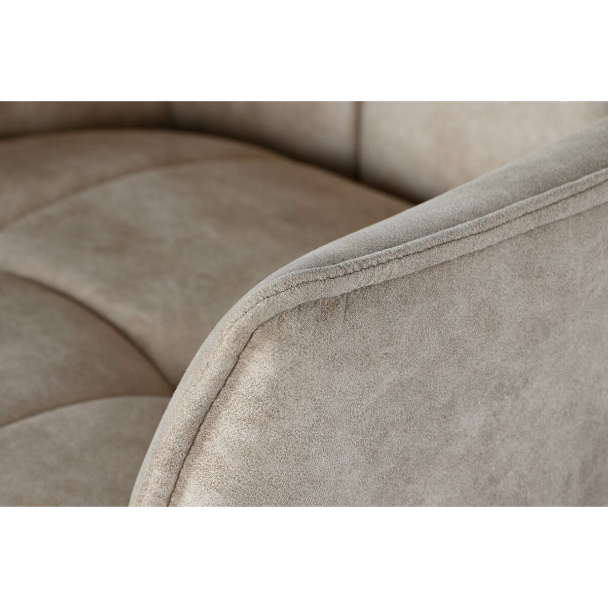 V7H42AF27C8F00BE2D3DA3D2BBFC3A826CDR3658729P3