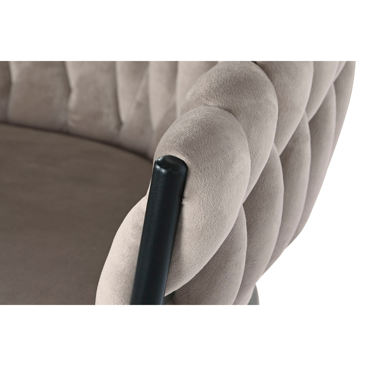 V7H1E00EA4F4AE90BE2D2796A0AC904E0AAR4137924P3