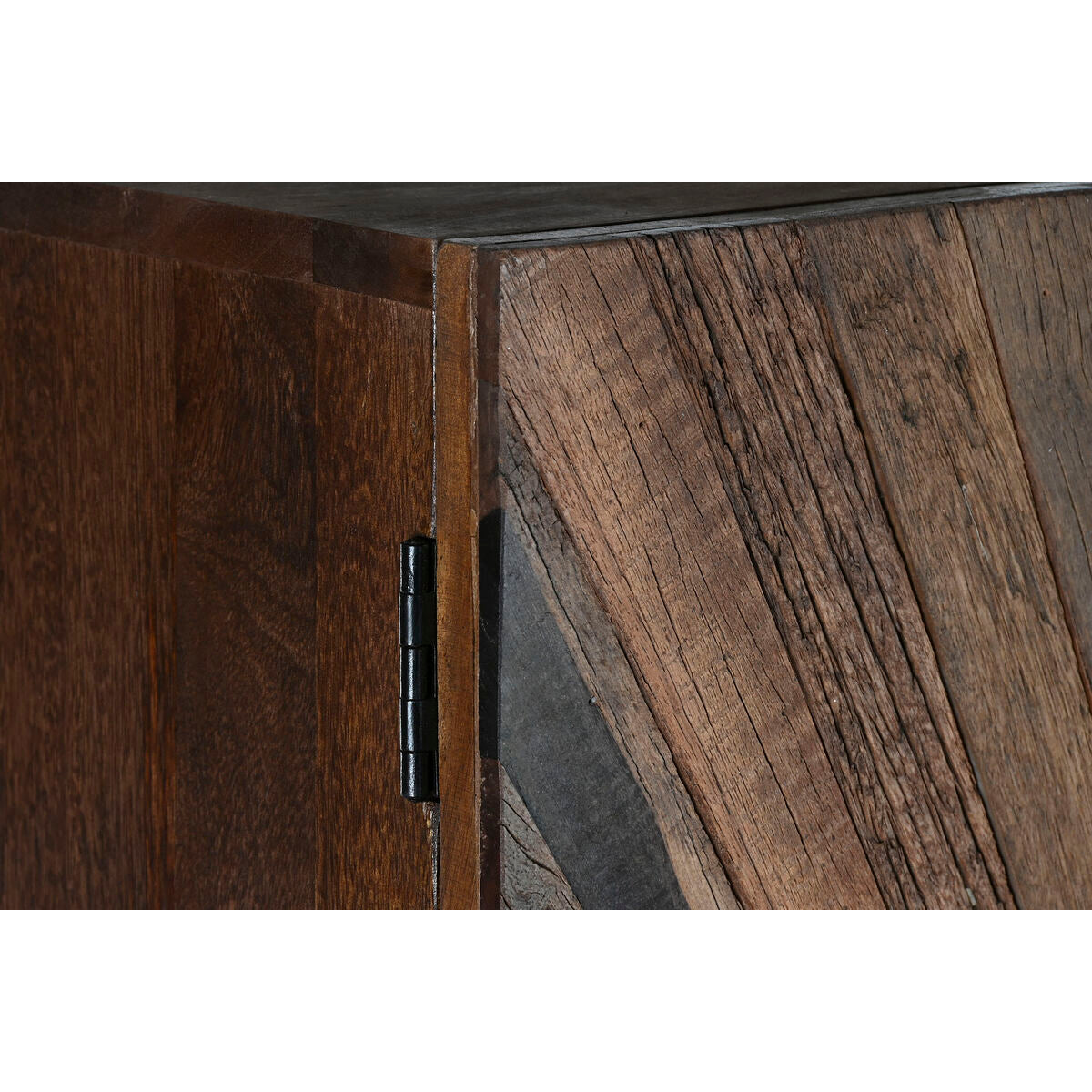 V7HE863839BF94D019BE3F144897CBE7733R6386051P2