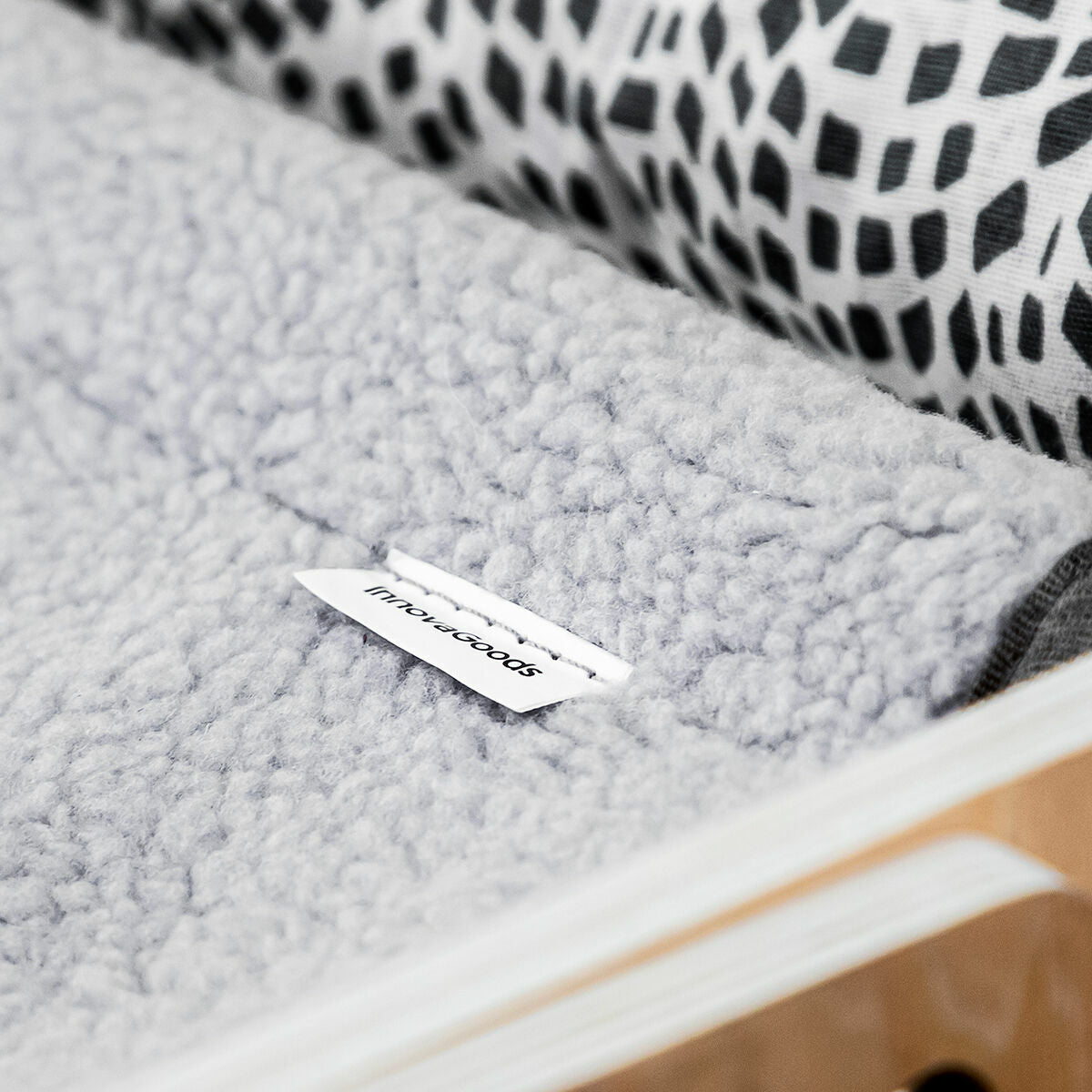 V12H04281E51EA9A8373C2AAE95117D64058R7524135P5