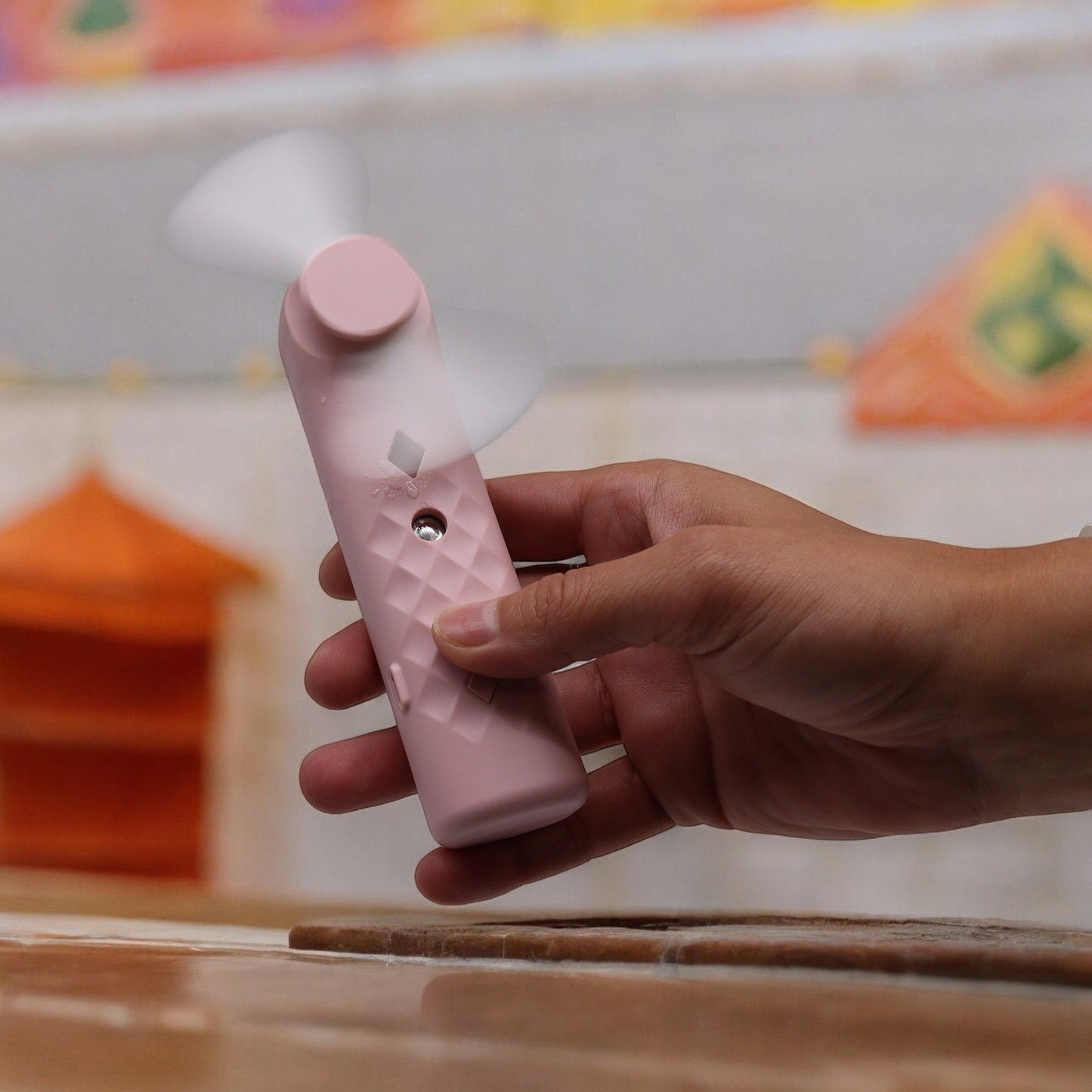 Ventilador e spray facial Pink Nano Mist - carregável por USB