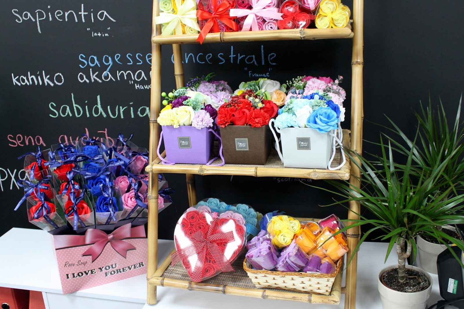Conjunto de 9 rosas de sabonete - Rosas cor de pêssego