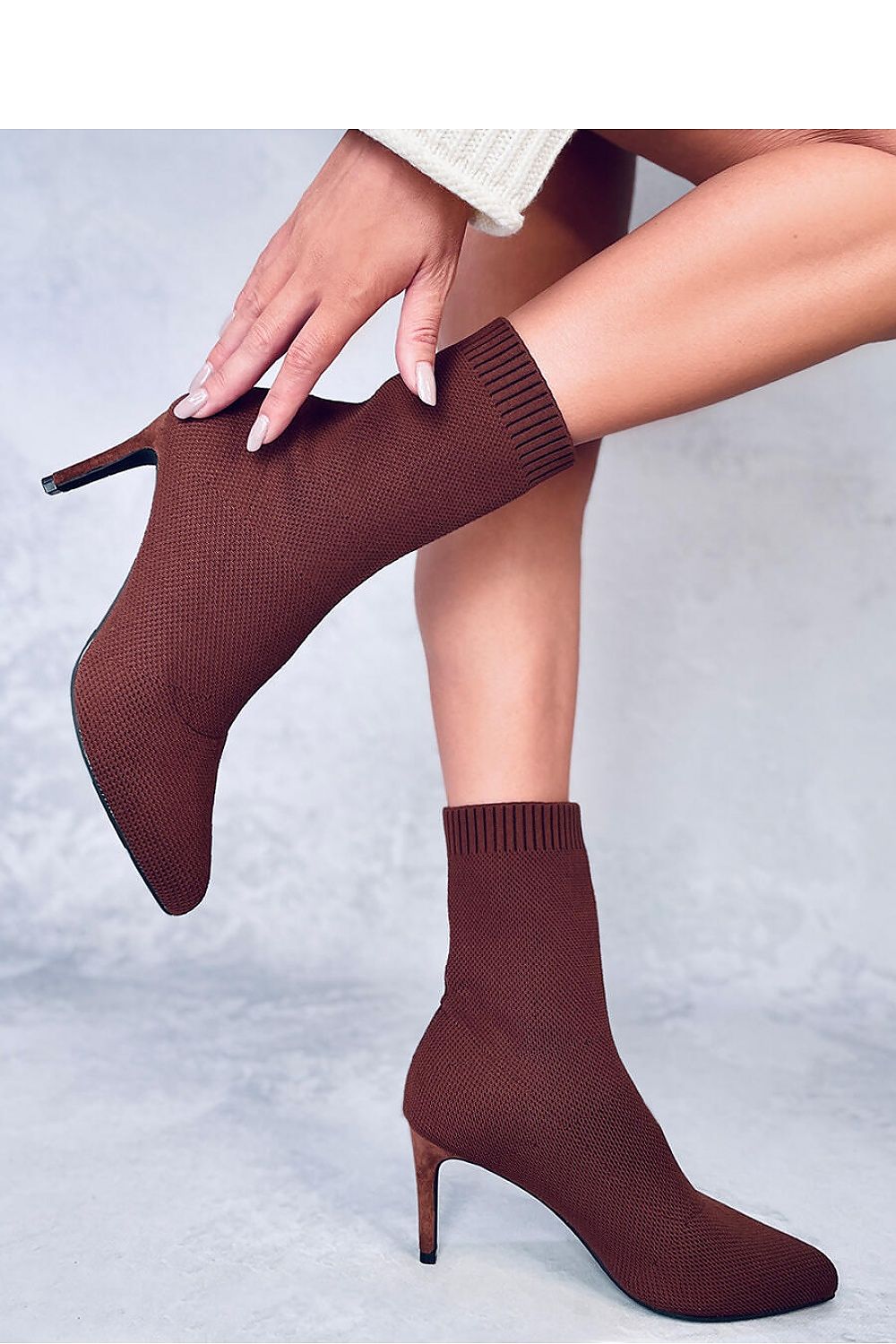 Heel boots model 187403