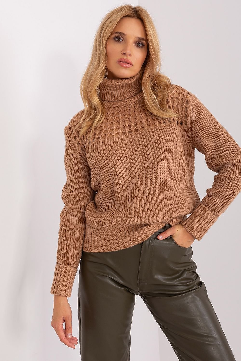 Turtleneck model 187516