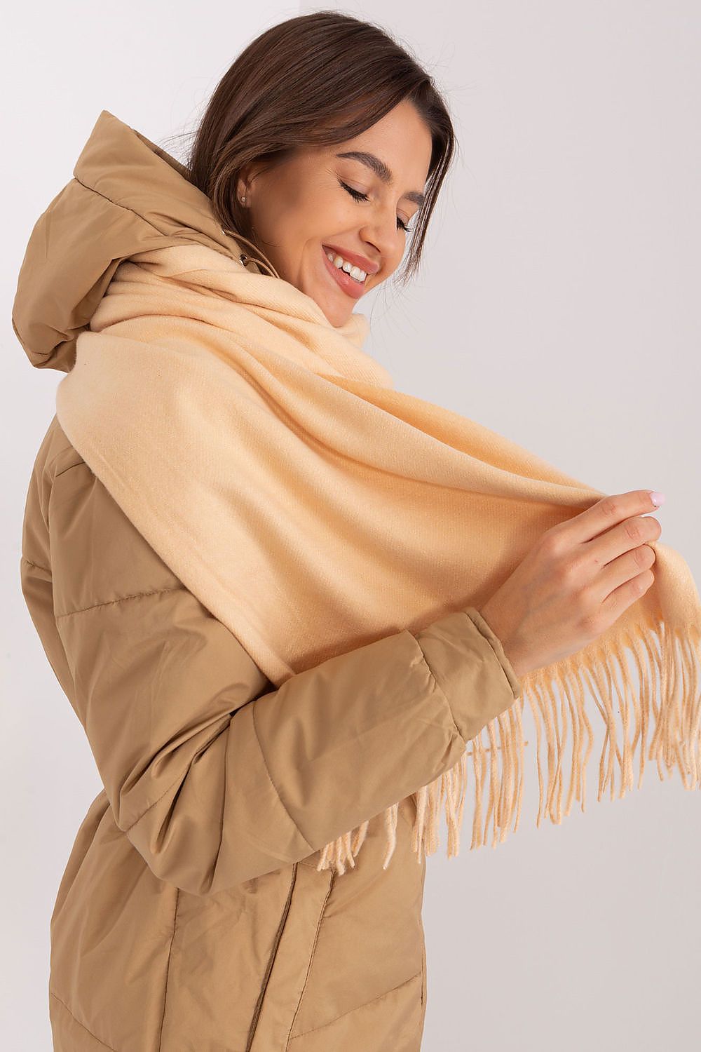 Shawl model 187607