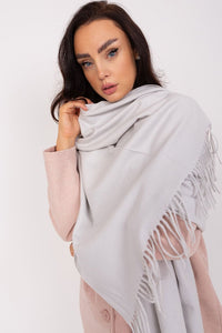 Shawl model 187611