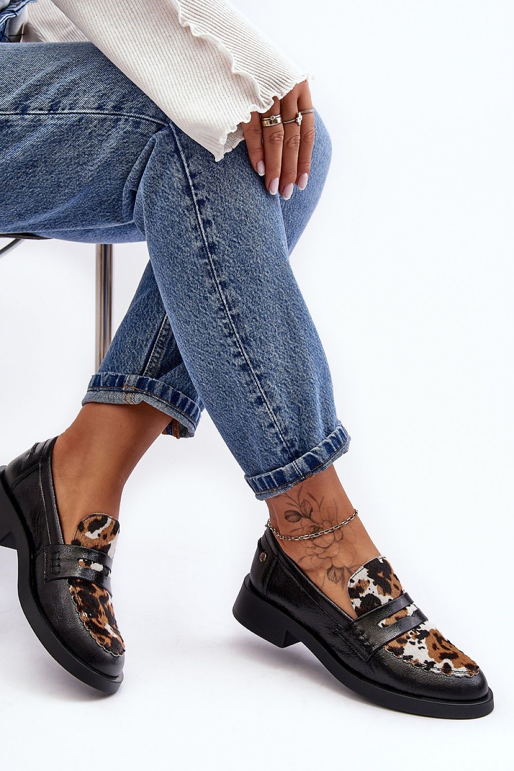 Heeled low shoes model 188502