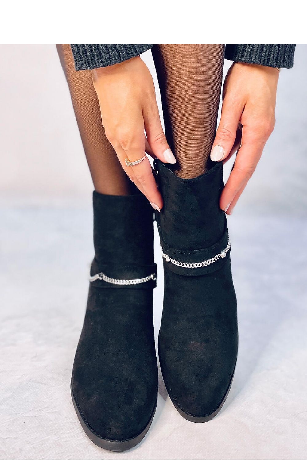 Heel boots model 188605