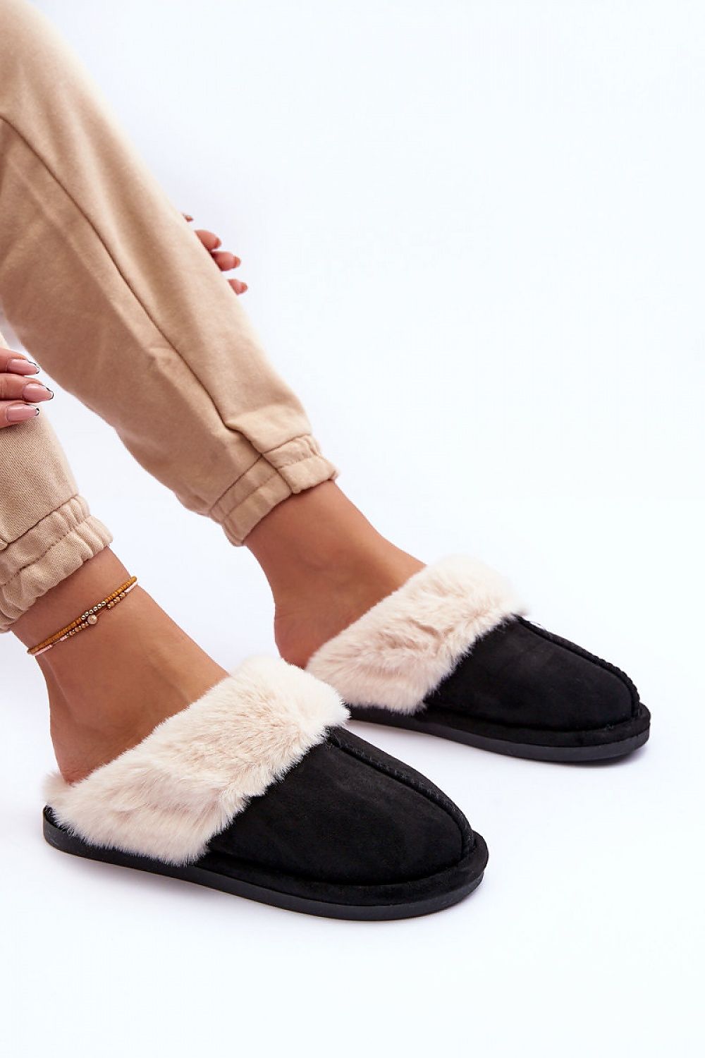 Slippers model 188688