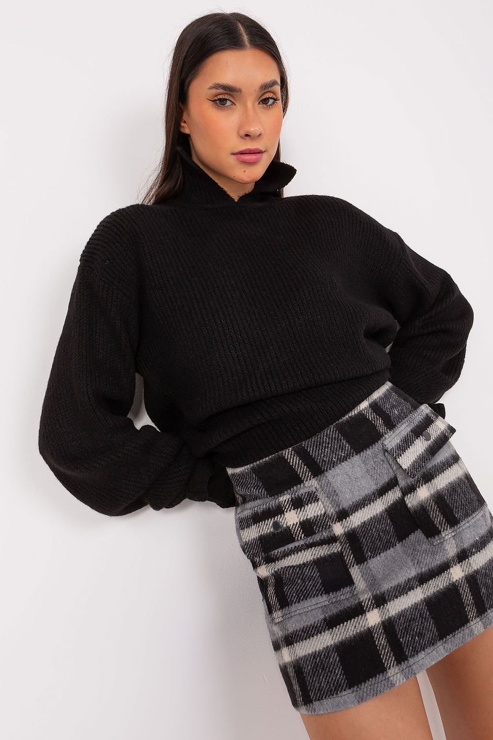 Short skirt model 188808